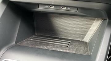 2025 Volkswagen ETSI MHEV Match DSG Euro 6 5-door (Red) - Image: 21