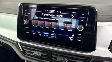 2023 Volkswagen 1.0 TSI Life Euro 6 5-door (Grey) - Image: 13