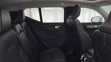 2025 Volvo 2.0 B3 MHEV Ultra Bright DCT Auto Euro 6 5-door (Blue) - Image: 9