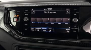 2025 Volkswagen 1.0 TSI Match DSG Euro 6 5-door (Black) - Image: 14