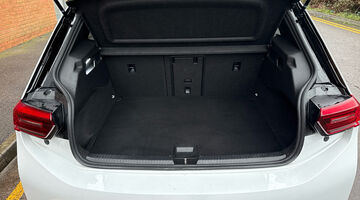 2022 Volkswagen Pro Performance 58kWh Family Auto 5-door (Multicolour) - Image: 17