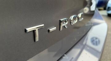 2025 Volkswagen TSI R-Line DSG 2WD Euro 6 2-door (Grey) - Image: 46