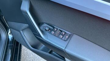 2023 SEAT 1.0 TSI FR Euro 6 5-door (Black) - Image: 21