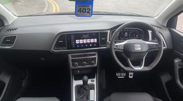 2025 SEAT TSI EVO FR Sport DSG Euro 6 5-door (Black) - Image: 8