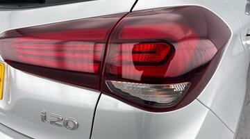 2020 Hyundai SE Launch Edition Euro 6 5-door (Grey) - Image: 26