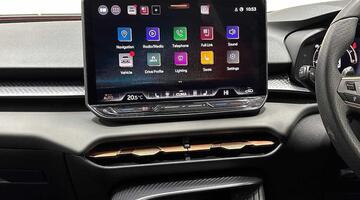 2025 CUPRA ETSI V2 DSG Euro 6 5-door (Black) - Image: 12