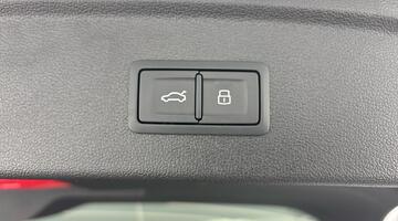 2026 Audi 2.0 TFSI Black Edition Sportback S Tronic quattro Euro 6 5-door (White) - Image: 39