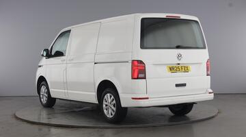 2025 Volkswagen 2.0 TDI T28 Highline FWD SWB Euro 6 5-door (White) - Image: 3