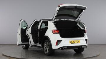 2022 Volkswagen TSI R-Line DSG Euro 6 5-door (White) - Image: 11