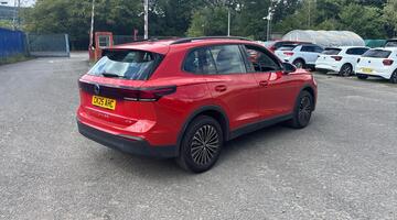 2025 Volkswagen ETSI MHEV Life DSG Euro 6 5-door (Red) - Image: 29