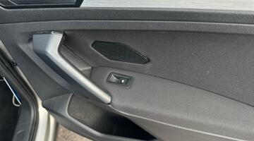 2020 Volkswagen 2.0 TDI Match 4Motion Euro 6 5-door (Grey) - Image: 30