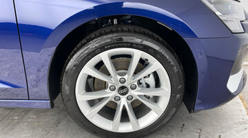 2025 Audi TFSIe 40 Sport Sportback S Tronic Euro 6 5-door 17.9kWh (Blue) - Image: 5