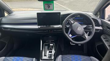 2026 Volkswagen 2.0 TSI R DSG 4Motion Euro 6 5-door (Blue) - Image: 8