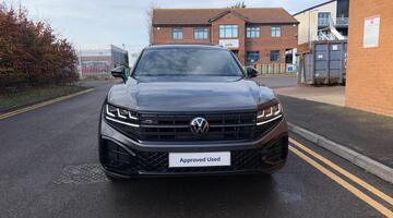 2025 Volkswagen 3.0 TDI V6 Black Edition Tiptronic 4Motion Euro 6 5-door (Grey) - Image: 23