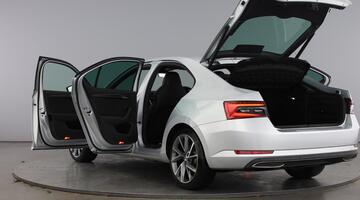 2024 Škoda 2.0 TDI SportLine Plus DSG Euro 6 5-door (Silver) - Image: 11