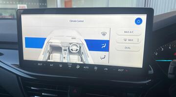 2024 Ford 1.0T EcoBoost MHEV ST-Line Euro 6 5-door (Blue) - Image: 34