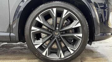 2025 CUPRA 2.0 TSI VZDSG 4-doorive Euro 6 5dr (Black) - Image: 5