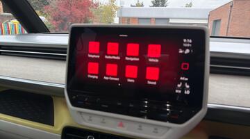 2024 Volkswagen Pro 77kWh Life Auto 5-door (Multicolour) - Image: 7