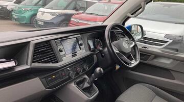 2023 Volkswagen 2.0 TDI T30 Highline FWD SWB Euro 6 5-door (Blue) - Image: 2