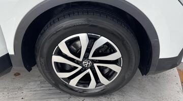2022 Volkswagen TSI Active Euro 6 5-door (White) - Image: 5