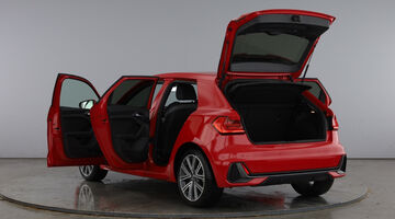 2025 Audi 1.0 TFSI 30 S line Sportback S Tronic Euro 6 5-door (Red) - Image: 11