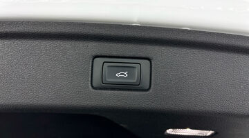 2023 Audi 2.0 TFSI 35 S line Sportback S Tronic Euro 6 5-door (White) - Image: 30