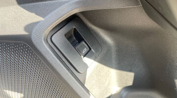 2025 CUPRA ETSI V3 DSG Euro 6 5-door (Grey) - Image: 18