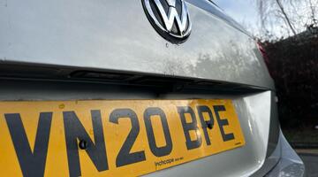 2020 Volkswagen 2.0 TDI Match 4Motion Euro 6 5-door (Grey) - Image: 12