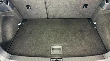 2023 Volkswagen 1.0 TSI Black Edition Euro 6 5-door (White) - Image: 28