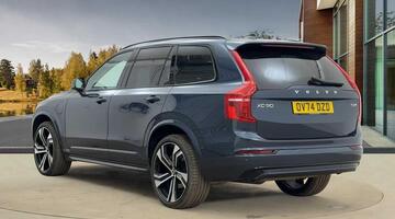 2024 Volvo 2.0h T8 18.8kWh Ultra Dark Auto 4WD Euro 6 5-door (Blue) - Image: 5