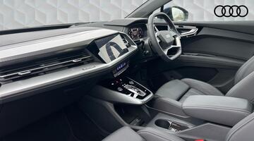 2025 Audi 55 Sport Sportback Auto quattro 5-door 82kWh (Blue) - Image: 2