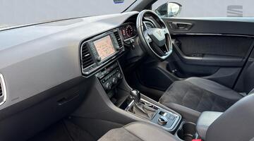 2019 SEAT 2.0 TSI DSG 4-doorive Euro 6 5dr (Silver) - Image: 2