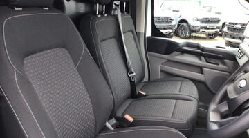 2025 Ford 320 Duratec 11.8kWh Trend Auto L1 Euro 6 5-door (White) - Image: 17