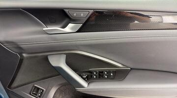 2025 Volkswagen TSI eHybrid 19.7kWh Match DSG Euro 6 5-door (Blue) - Image: 19