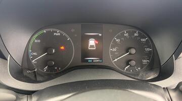 2023 Toyota VVT-h Icon E-CVT Euro 6 5-door (Blue) - Image: 12