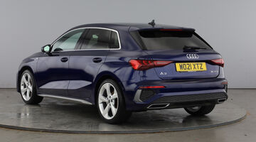 2021 Audi TFSI 35 S line Sportback S Tronic Euro 6 5-door (Blue) - Image: 3