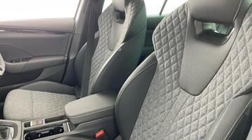 2025 Škoda TSI ACT SportLine Euro 6 5-door (Silver) - Image: 34