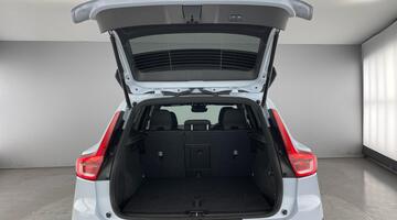 2025 Volvo 2.0 B4 MHEV Plus DCT Auto Euro 6 5-door (Blue) - Image: 12