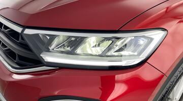 2023 Volkswagen TSI Life Euro 6 5-door (Red) - Image: 34