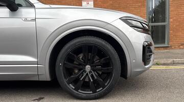 2020 Volkswagen 3.0 TDI V6 Black Edition Tiptronic 4Motion Euro 6 5-door (Silver) - Image: 5