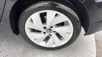 2024 Volkswagen TSI Match Euro 6 5-door (Black) - Image: 32