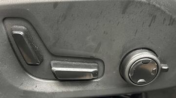 2025 Volvo 2.0h T8 18.8kWh Ultra Bright Auto Euro 6 5-door (Black) - Image: 28