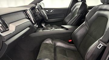 2019 Volvo 2.0 D4 R-Design Auto Euro 6 5-door (Black) - Image: 34