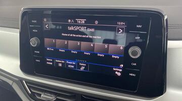 2025 Volkswagen TSI Match DSG Euro 6 5-door (Blue) - Image: 15