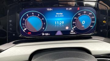 2022 Volkswagen TSI Life Euro 6 5-door (White) - Image: 24