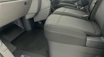 2025 Volkswagen 2.0 TDI T28 Commerce Plus FWD SWB Euro 6 5-door (White) - Image: 37