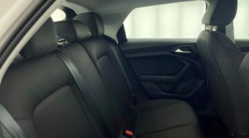 2022 Audi 1.0 TFSI 25 Technik Sportback Euro 6 5-door (White) - Image: 28