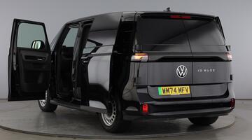 2024 Volkswagen Pro 79kWh Commerce Auto 5-door (Black) - Image: 11