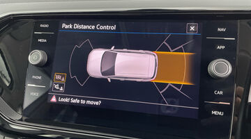 2023 Volkswagen 1.0 TSI Black Edition Euro 6 5-door (White) - Image: 16