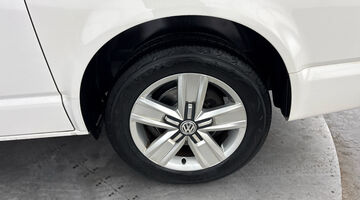 2022 Volkswagen 2.0 TDI T3Highline FWD SWB Euro 6 5-door (White) - Image: 28